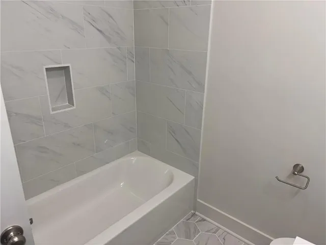 $244,900 | 2019 Huey P Long Avenue, Gretna, LA 70053