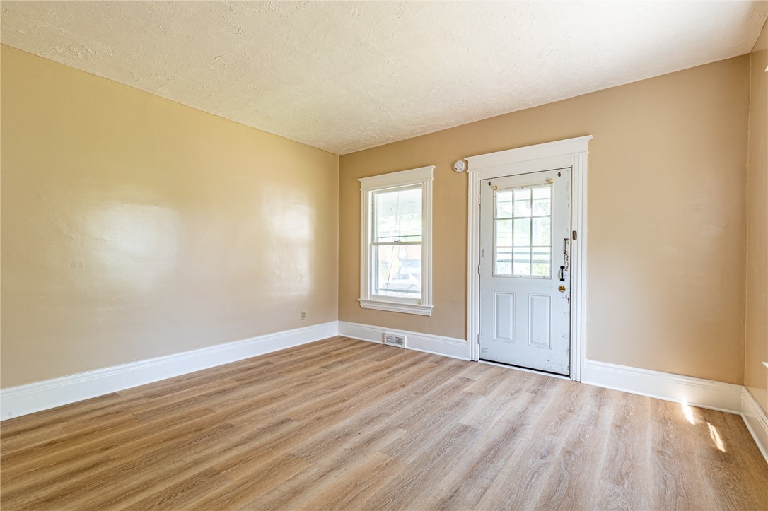 1375 North Clinton Avenue Rochester, NY 14621 - Photo 6 of 50