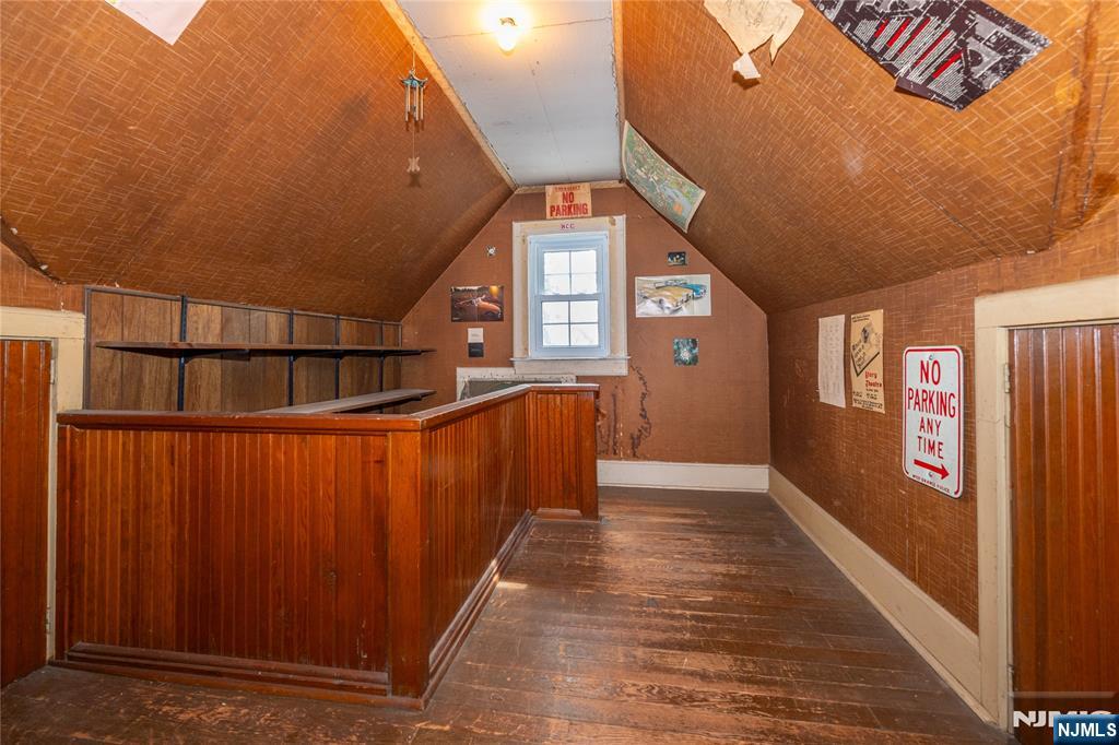 27 Glen Road West Orange, NJ 07052 - Photo 18 of 25