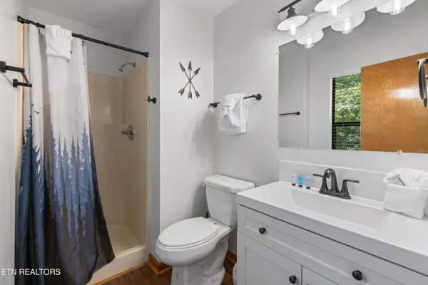 $299,900 | 3729 Plaza Way, Unit 141, Pigeon Forge, TN 37863