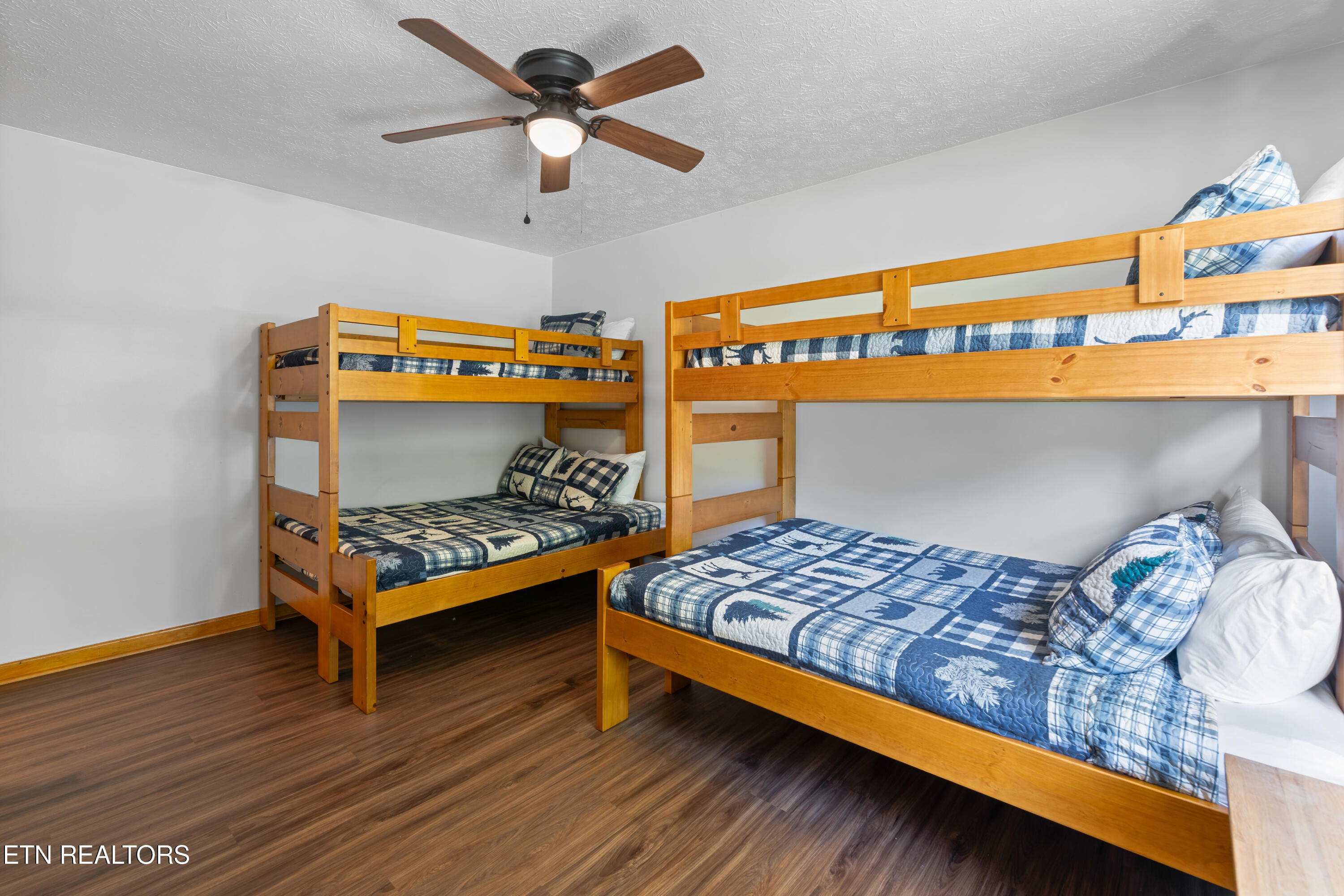 3729 Plaza Way, Unit 141 Pigeon Forge, TN 37863 - Photo 16 of 21 Pinecrest Townhomes - 141-13