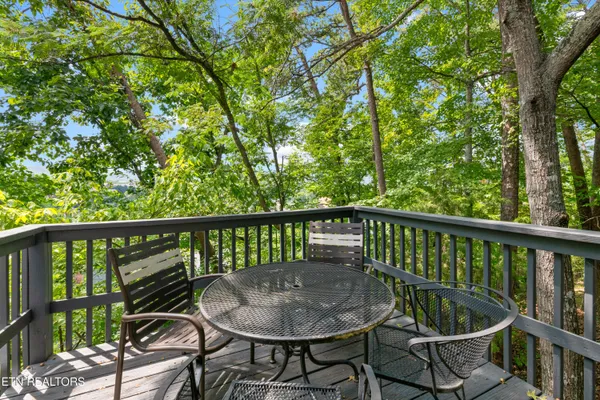 $299,900 | 3729 Plaza Way, Unit 141, Pigeon Forge, TN 37863