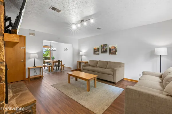 $299,900 | 3729 Plaza Way, Unit 141, Pigeon Forge, TN 37863