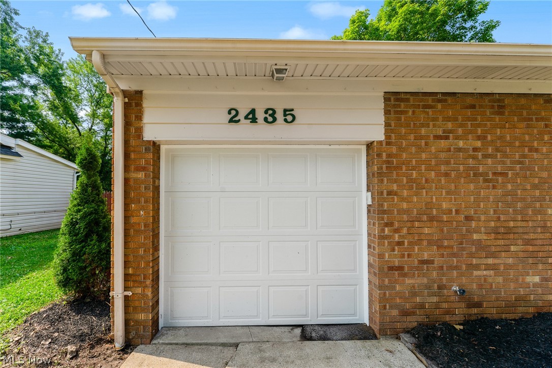 2435 Canfield Road Youngstown, OH 44511 - Photo 25 of 30 Gallery Image 25