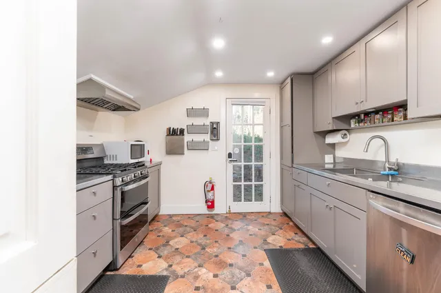 $1,490,000 | 49 Main Street, Jackson, NH 03846