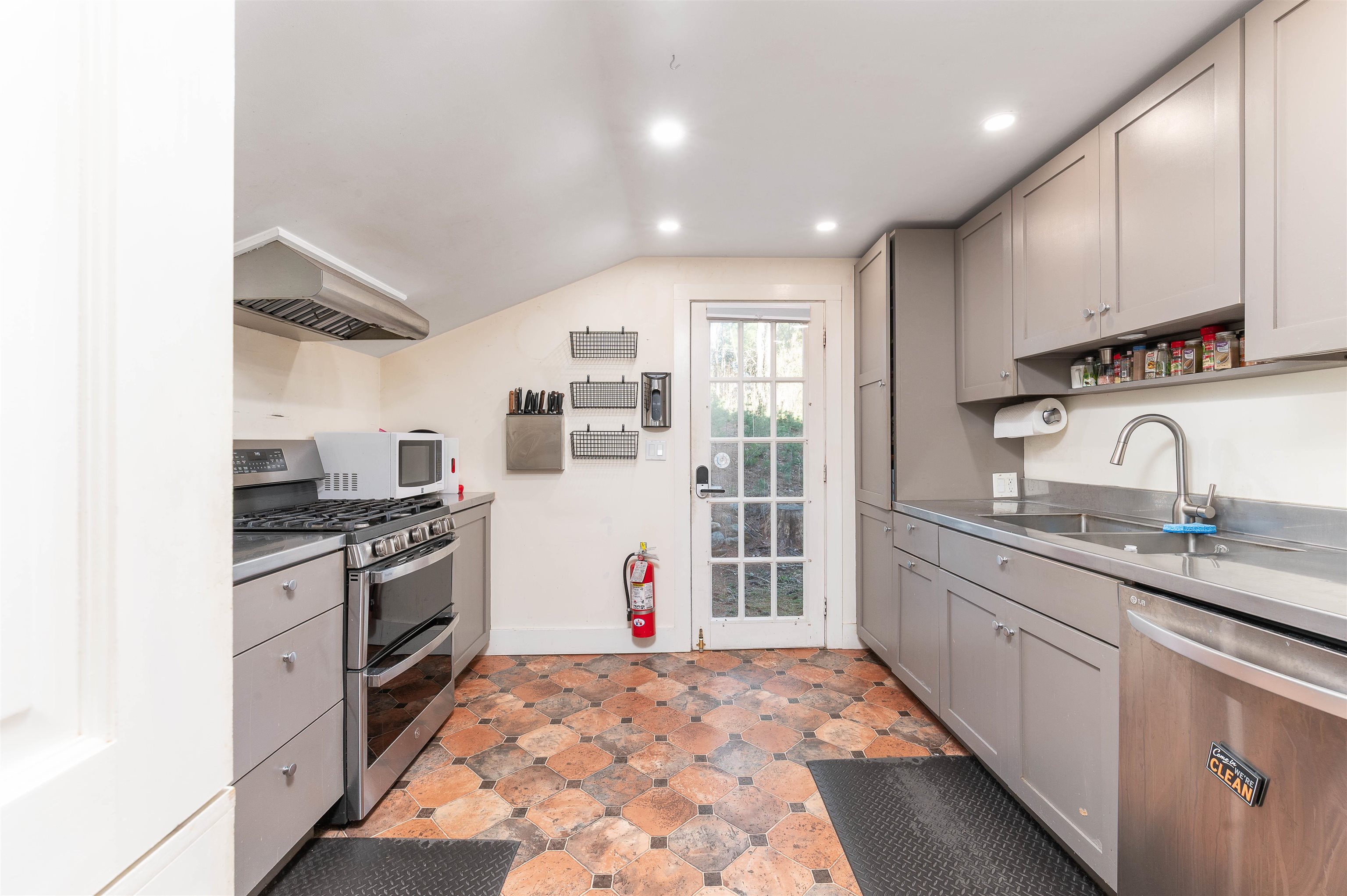 49 Main Street Jackson, NH 03846 - Photo 8 of 60