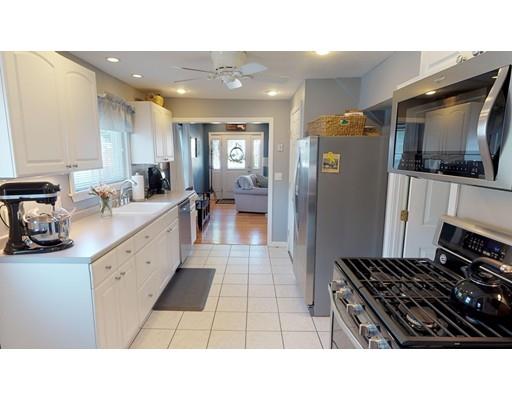 94 Indian Road Waltham, MA 02451 - Photo 7 of 30 Gallery Image 7