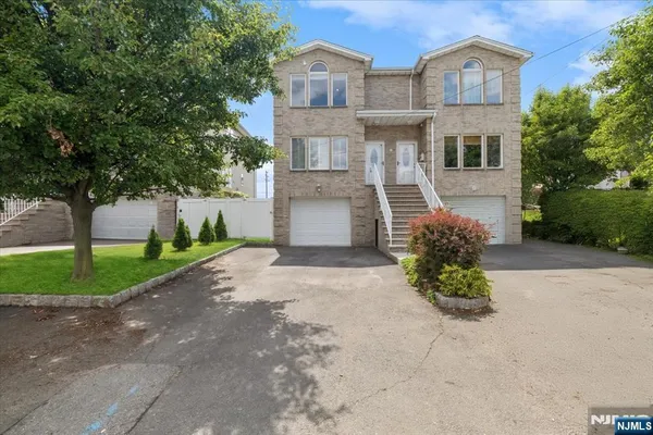 $639,999 | 481 Gardner Place, Unit 1, Hackensack, NJ 07601