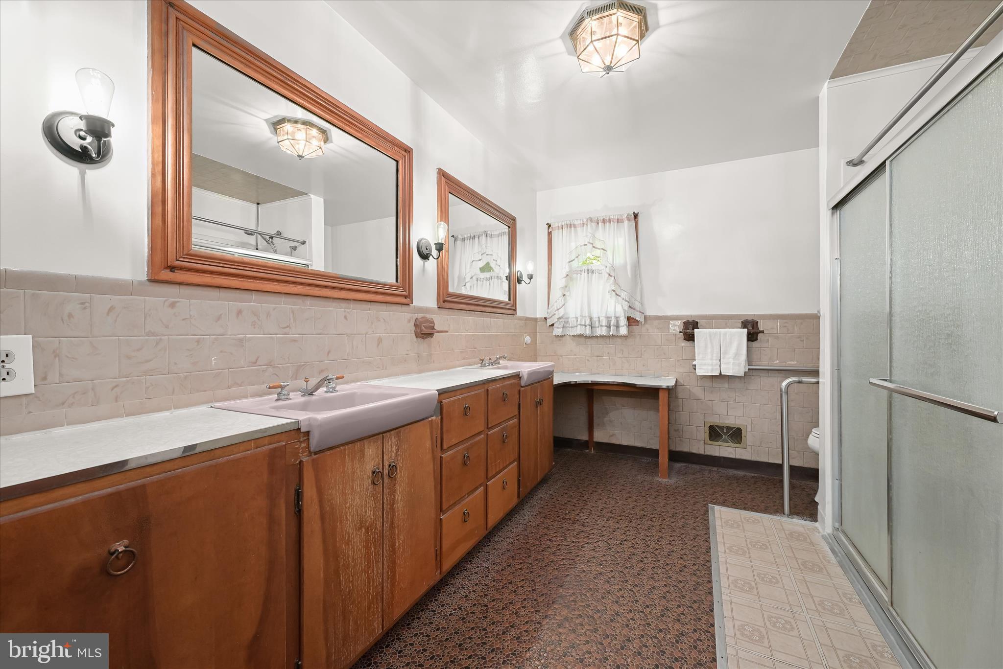 9915 Masser Road Frederick, MD 21702 - Photo 21 of 40 Full Bath