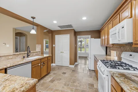 $445,000 | 2718 Shelby Drive, Pearland, TX 77584