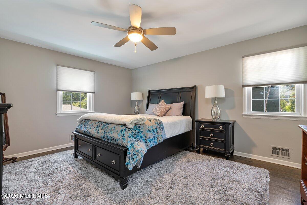25 Pelican Road Middletown, NJ 07748 - Photo 16 of 44 Primary Bedroom