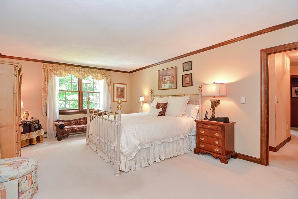 26 Parkvale Road Needham, MA 02492 - Photo 17 of 27