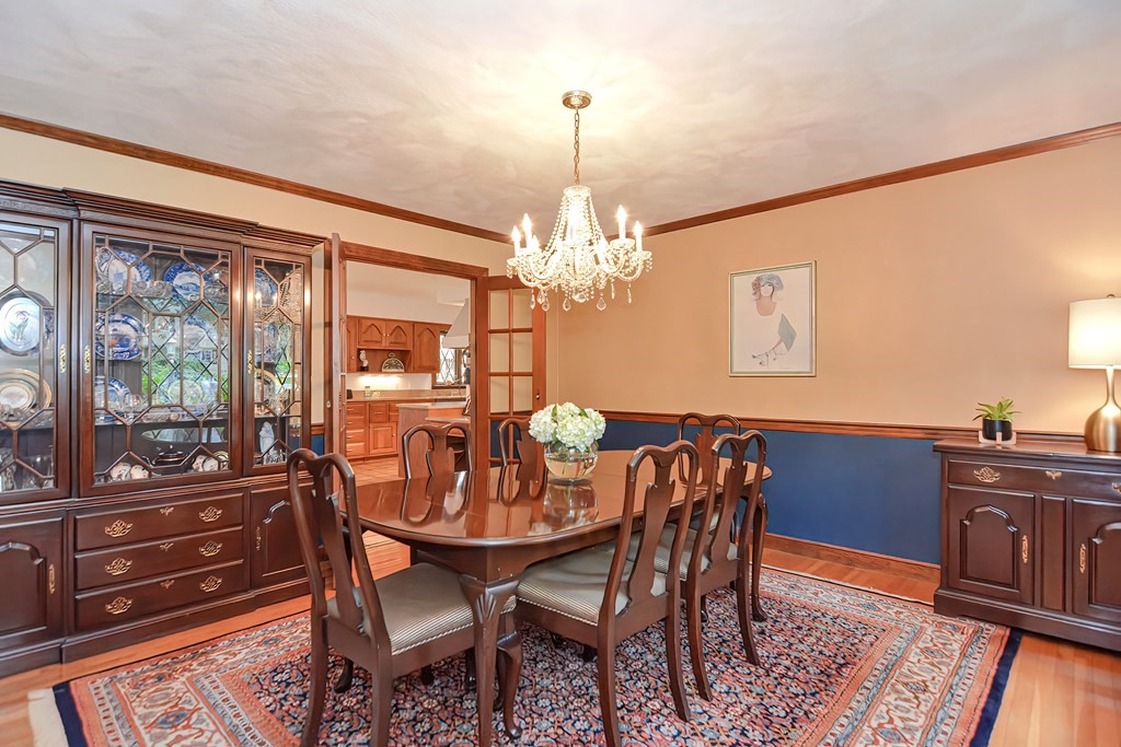 26 Parkvale Road Needham, MA 02492 - Photo 7 of 27