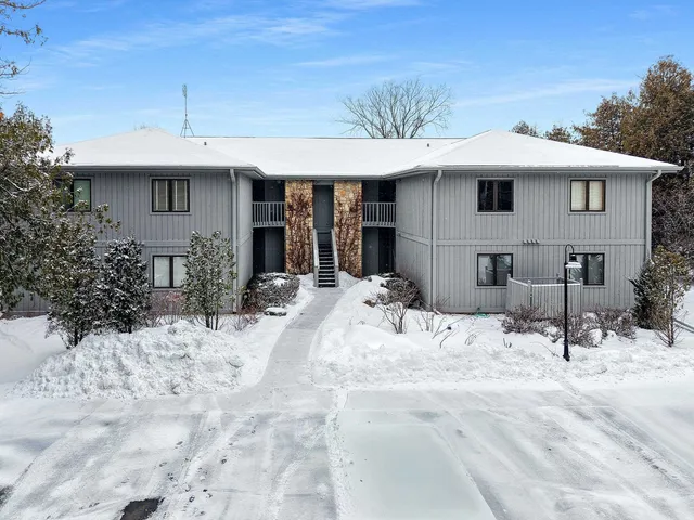 $550,000 | 4654 Harbor Drive, Unit K6, Egg Harbor, WI 54209