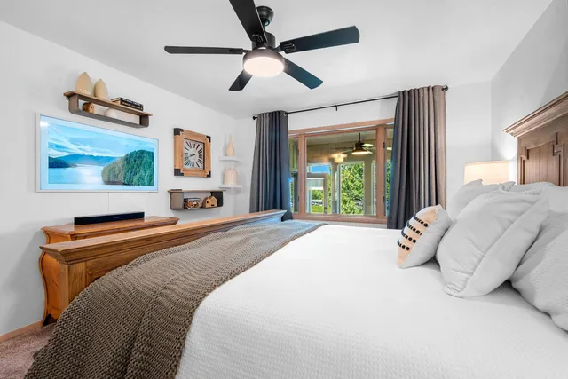 $575,000 | 4654 Harbor Drive, Unit K6, Egg Harbor, WI 54209