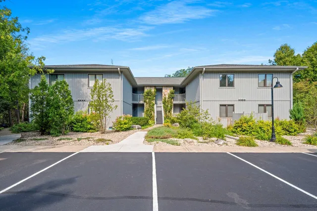 $575,000 | 4654 Harbor Drive, Unit K6, Egg Harbor, WI 54209