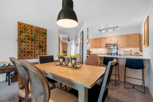 $575,000 | 4654 Harbor Drive, Unit K6, Egg Harbor, WI 54209