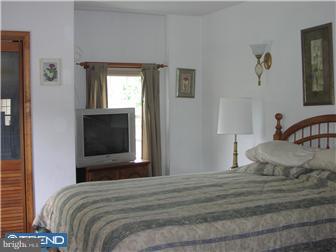 622 Gilbert Road Ridley Park, PA 19078 - Photo 9 of 10