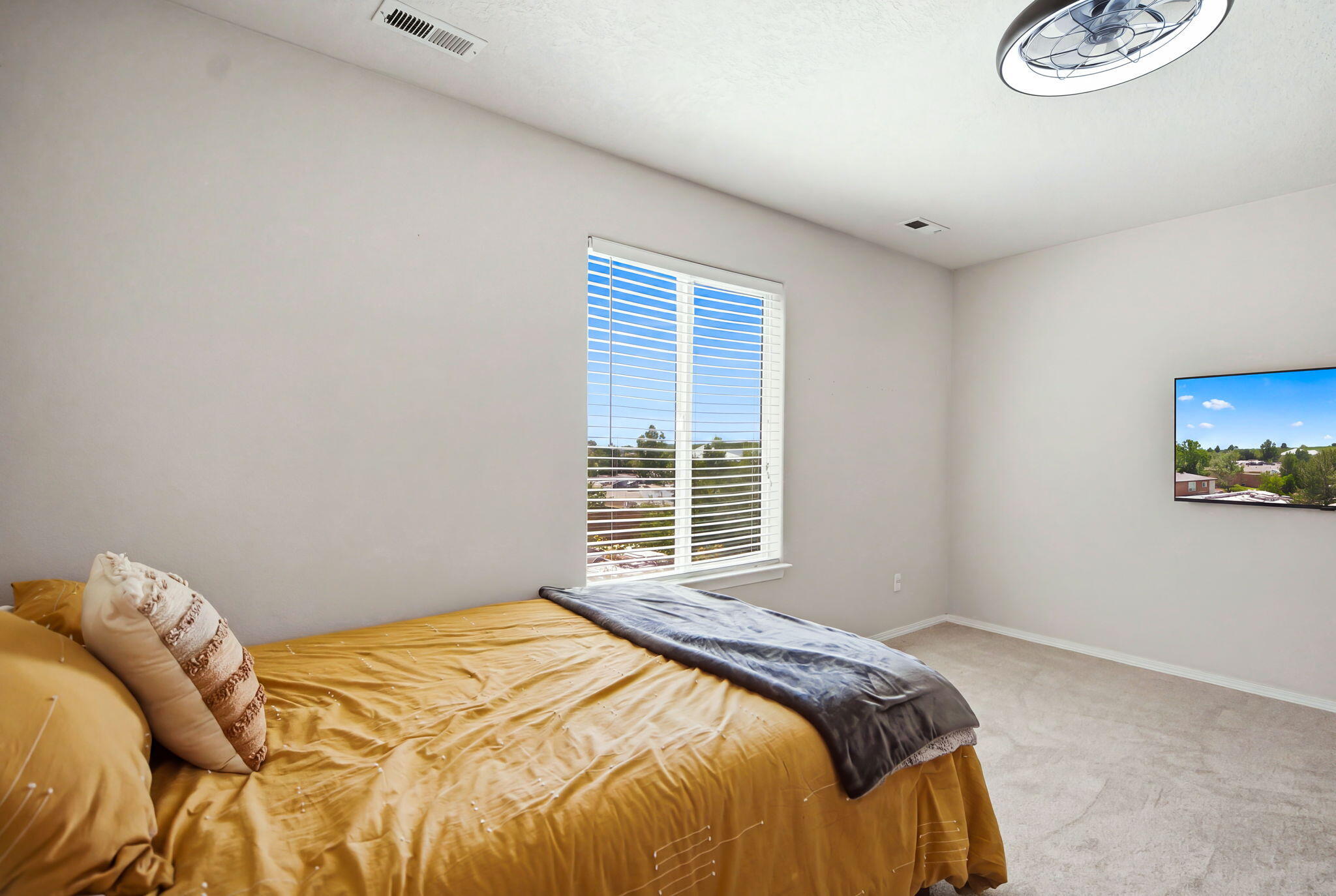 2439 Camino Catalonia Rio Rancho, NM 87124 - Photo 32 of 46 Gallery Image 32
