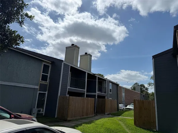 $97,990 | 8034 Antoine Drive, Unit 231, Houston, TX 77088