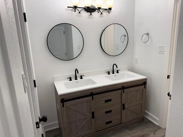 $97,990 | 8034 Antoine Drive, Unit 231, Houston, TX 77088