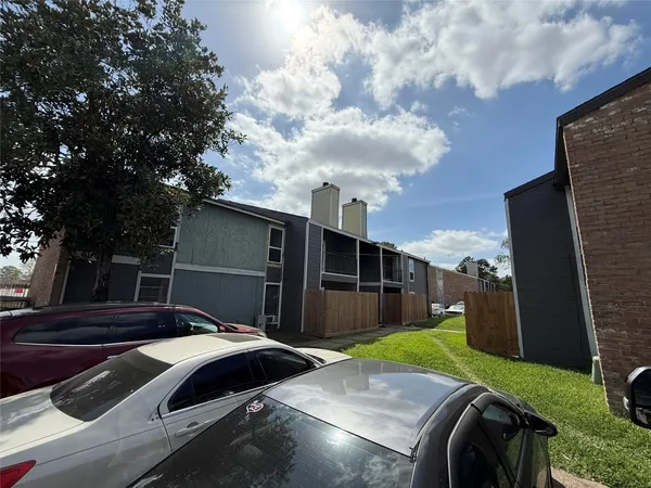 $97,990 | 8034 Antoine Drive, Unit 231, Houston, TX 77088