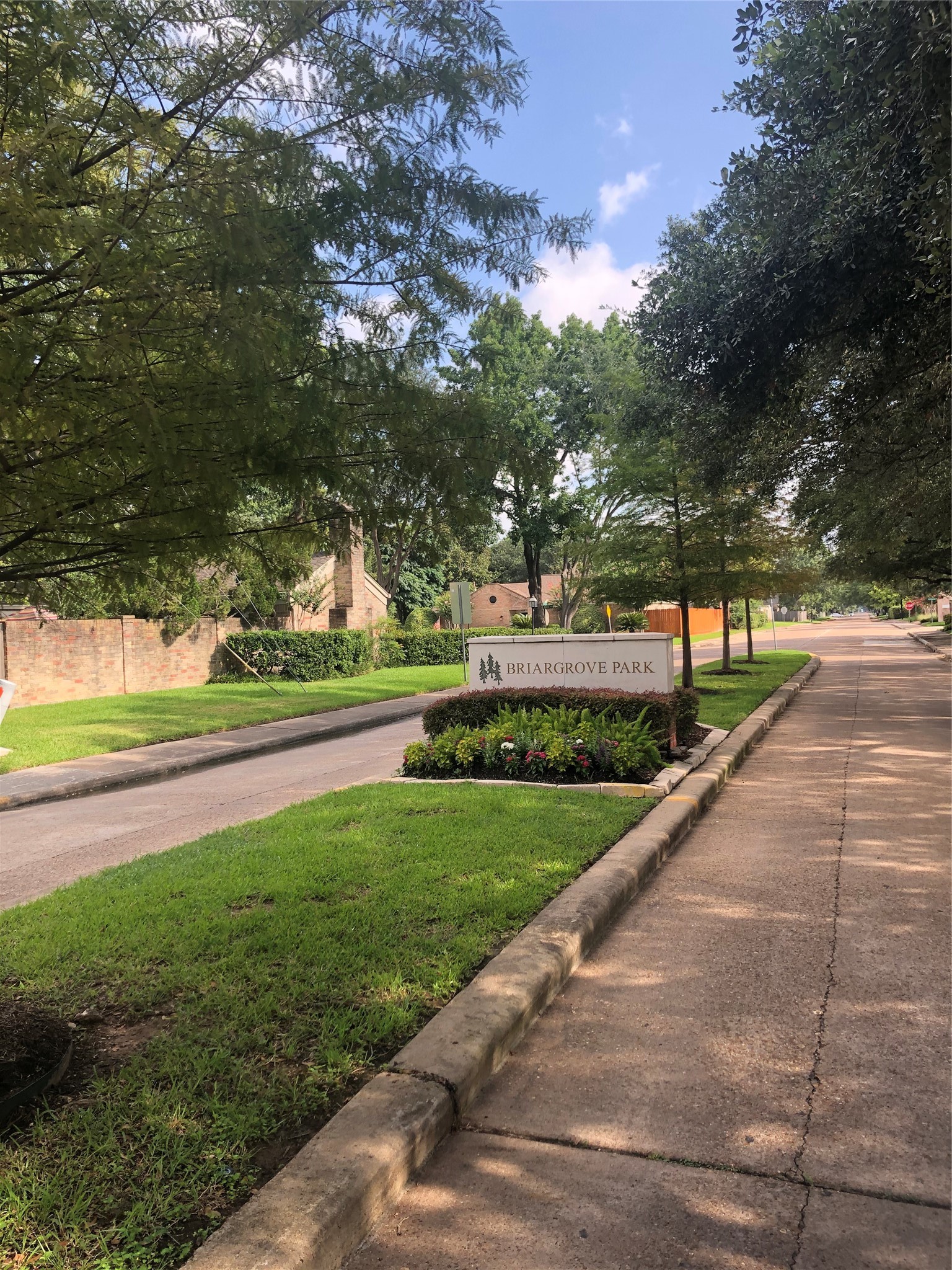 10310 Chevy Chase Drive Houston, TX 77042 - Photo 32 of 36 a view of green field with tree in the background