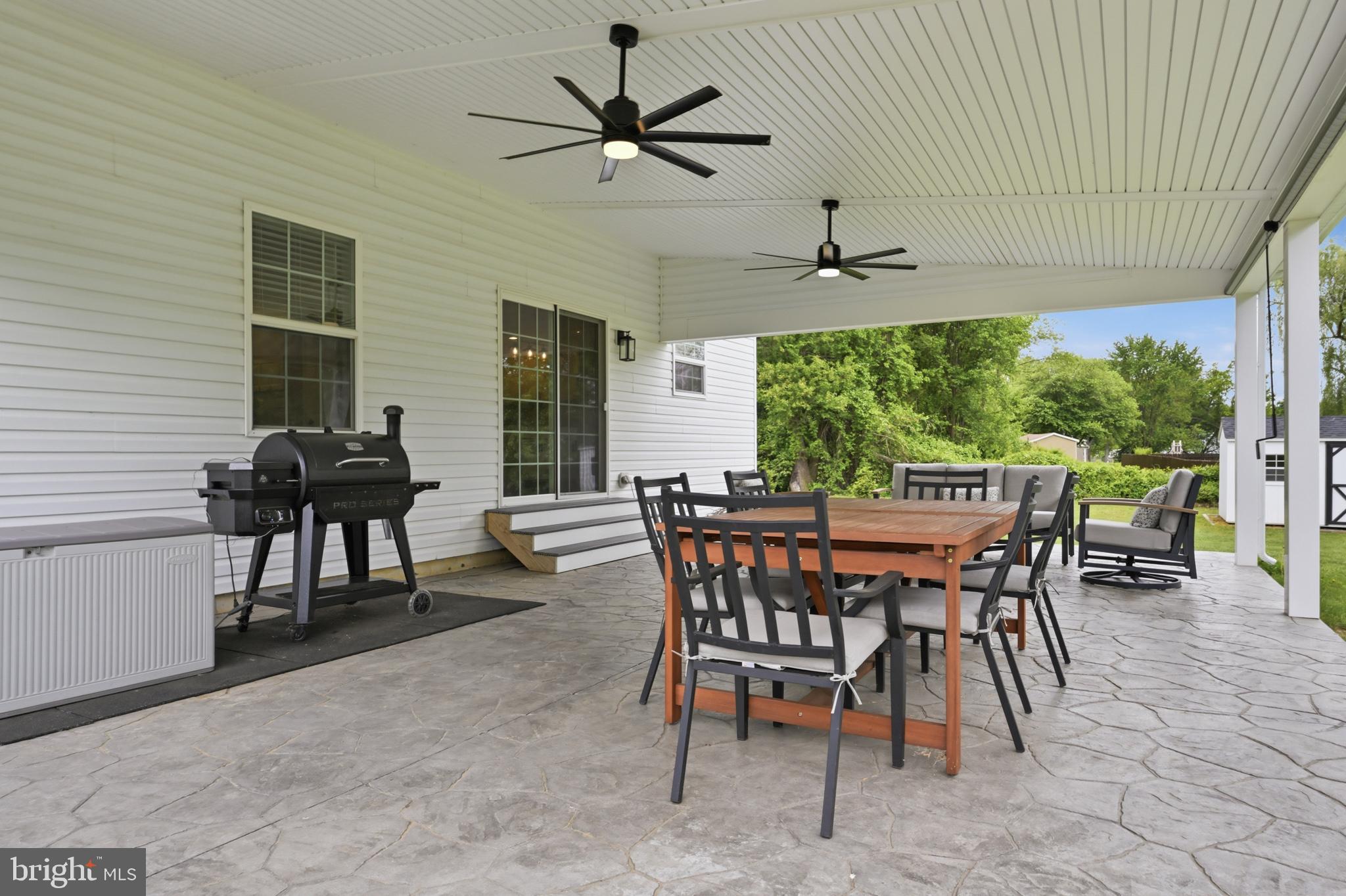 1072 Bear Road New Castle, DE 19720 - Photo 29 of 32 Covered Patio
