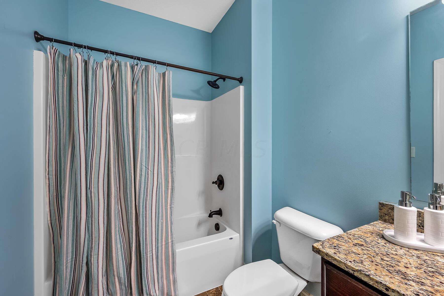 864 Hanover Road Delaware, OH 43015 - Photo 43 of 59 Hall Bath