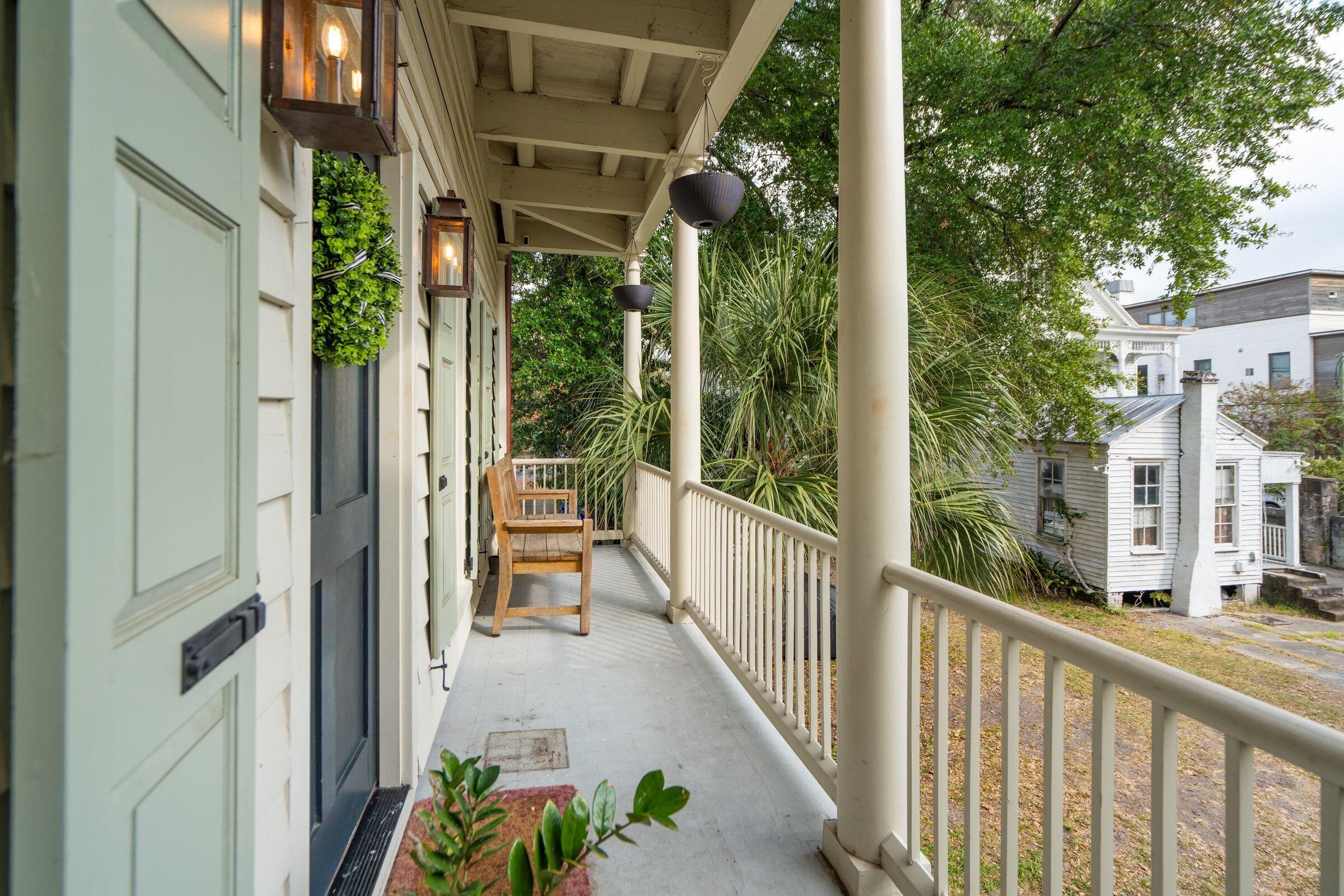 6 Catfiddle Street Charleston, SC 29403 - Photo 24 of 87 15_6CatfiddleSt-KeenEyeMarketing-014
