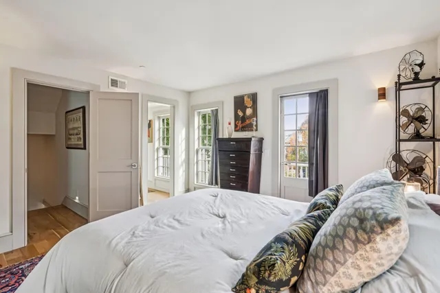 $1,690,000 | 6 Catfiddle Street, Charleston, SC 29403