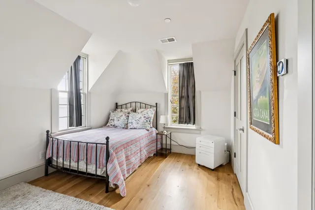 $1,690,000 | 6 Catfiddle Street, Charleston, SC 29403