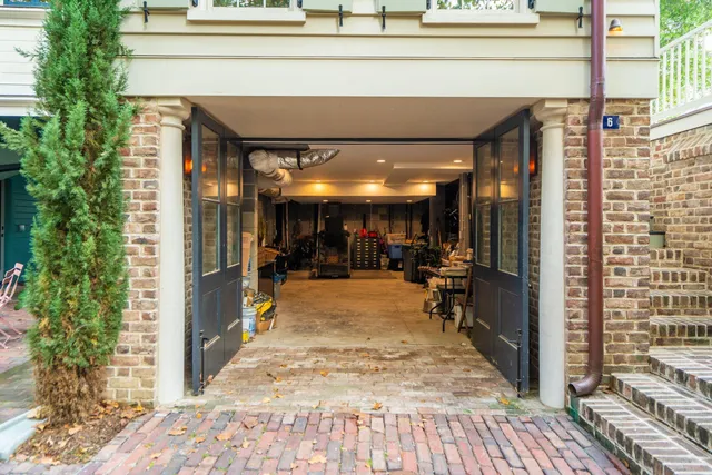 $1,690,000 | 6 Catfiddle Street, Charleston, SC 29403