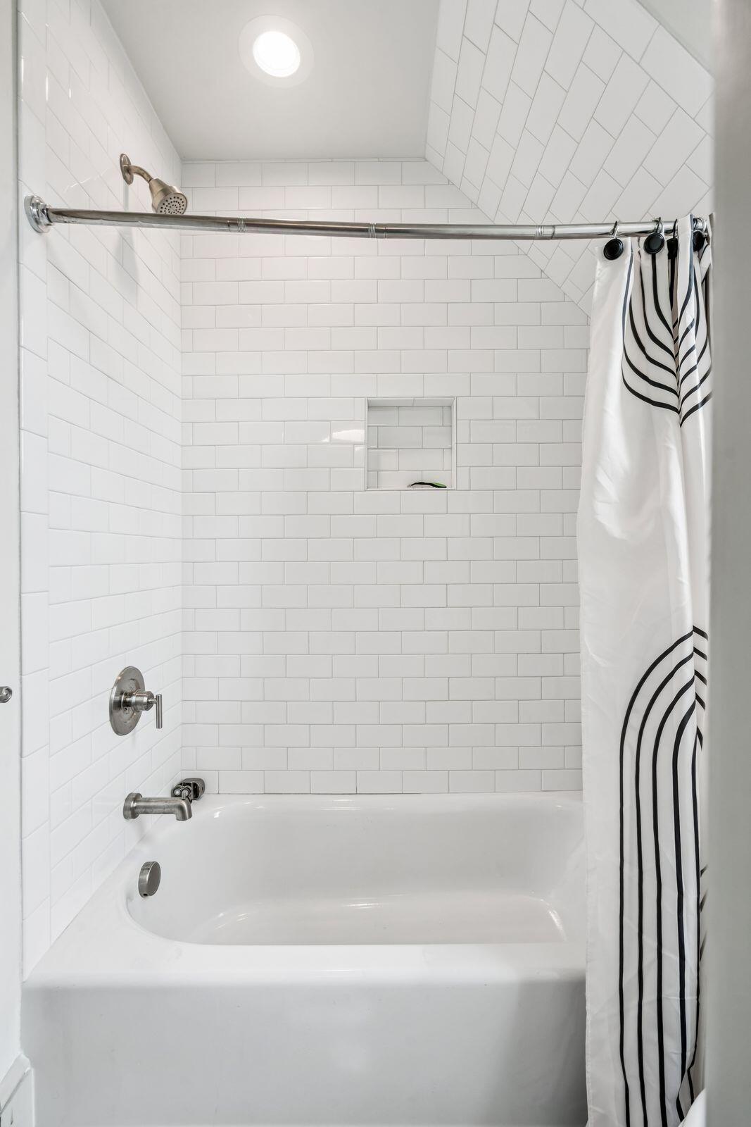 6 Catfiddle Street Charleston, SC 29403 - Photo 53 of 87 61_6CatfiddleSt-KeenEyeMarketing-060