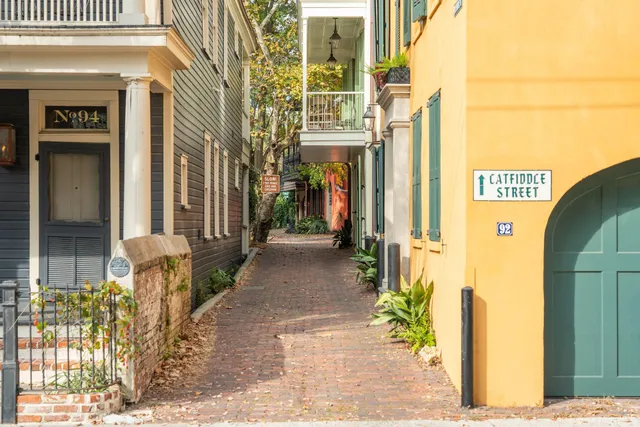 $1,690,000 | 6 Catfiddle Street, Charleston, SC 29403