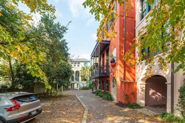 $1,690,000 | 6 Catfiddle Street, Charleston, SC 29403