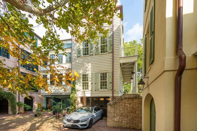 $1,690,000 | 6 Catfiddle Street, Charleston, SC 29403