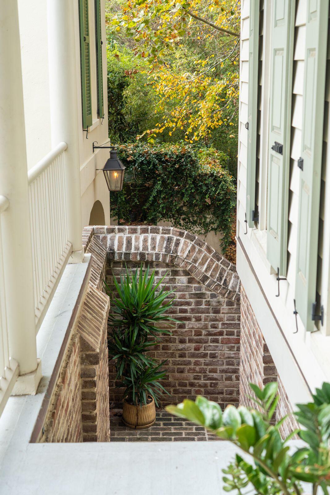 6 Catfiddle Street Charleston, SC 29403 - Photo 72 of 87 14_6CatfiddleSt-KeenEyeMarketing-013