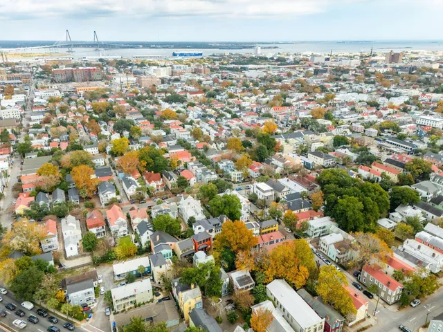 $1,690,000 | 6 Catfiddle Street, Charleston, SC 29403