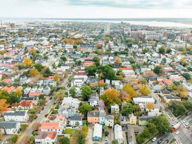 $1,690,000 | 6 Catfiddle Street, Charleston, SC 29403