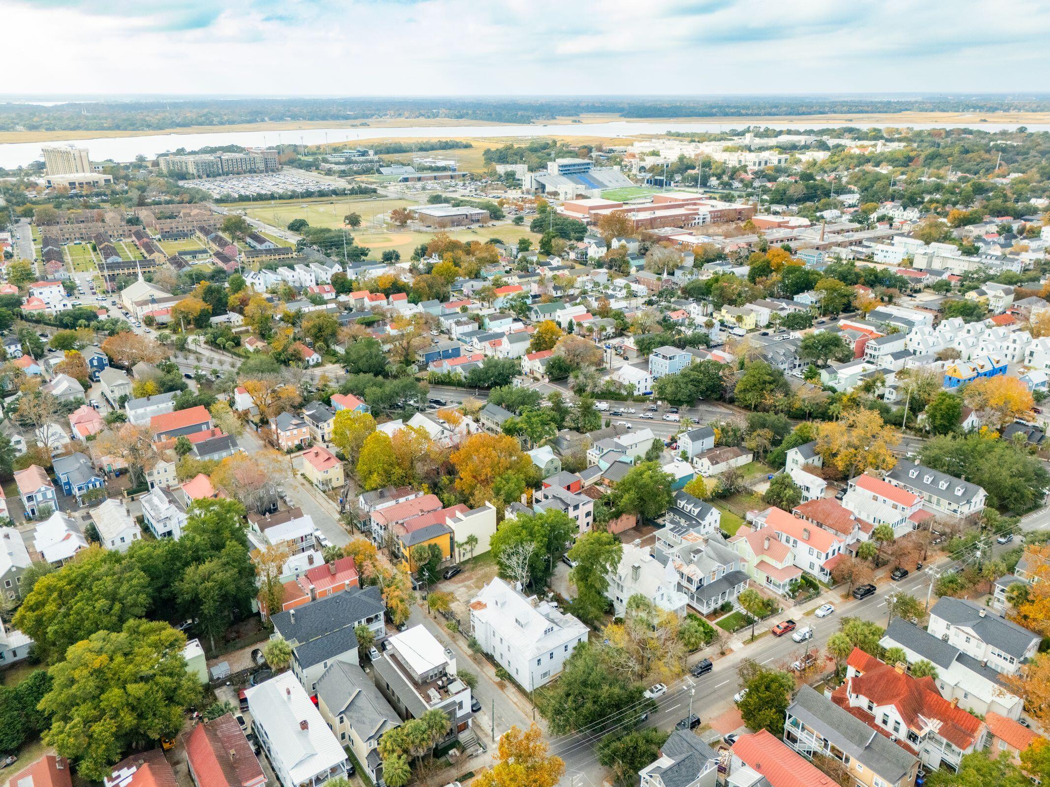 6 Catfiddle Street Charleston, SC 29403 - Photo 81 of 87 85_6CatfiddleSt-KeenEyeMarketing-085