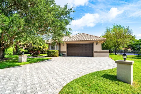 $1,800,000 | 11600 Northwest 5th Street, Plantation, FL 33325