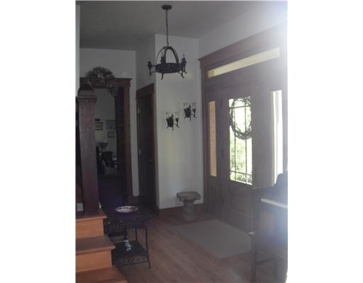 555 New Texas Road Plum, PA 15239 - Photo 8 of 18 Entry/Foyer. Welcome your guests through the beautiful oak door which leads into the large foyer with hardwood floors.