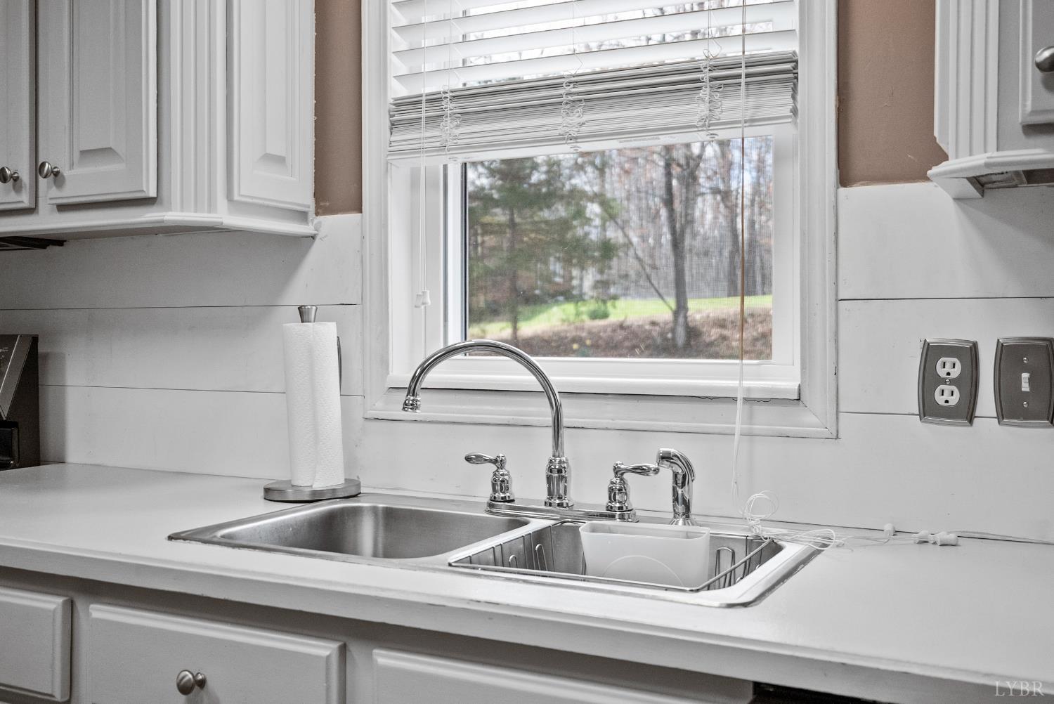 426 South Main Street Amherst, VA 24521 - Photo 12 of 35