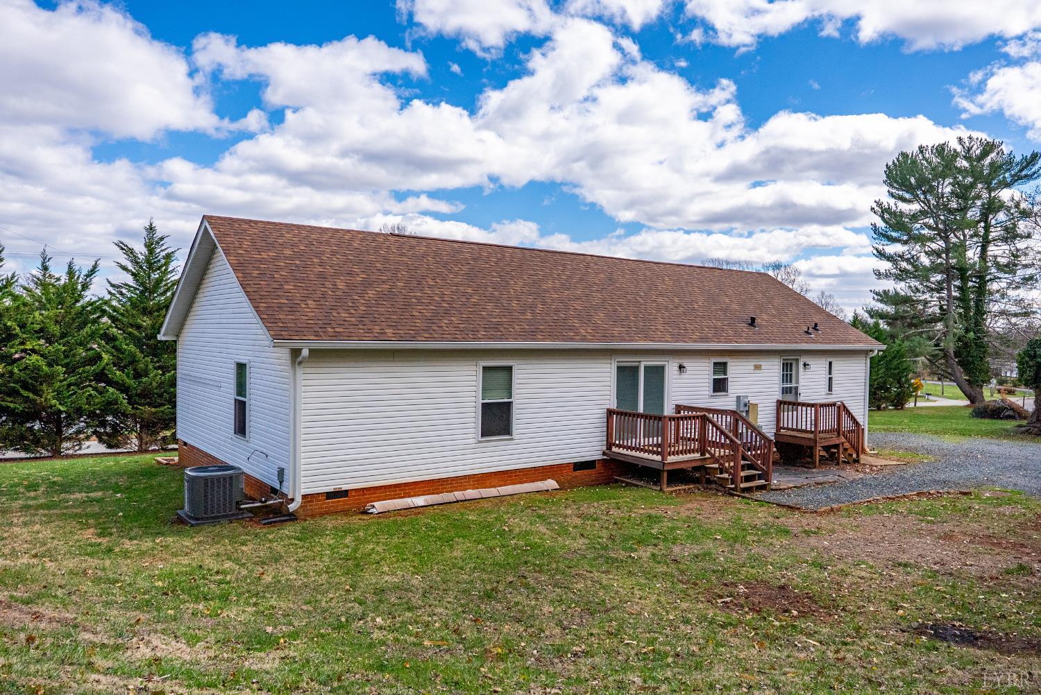 426 South Main Street Amherst, VA 24521 - Photo 25 of 35