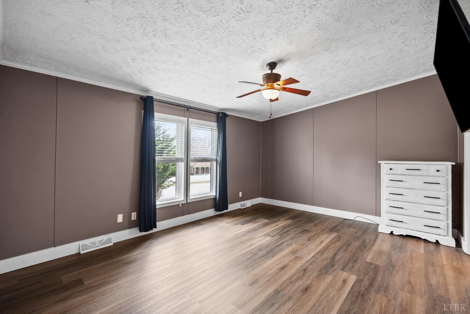 426 South Main Street Amherst, VA 24521 - Photo 5 of 35