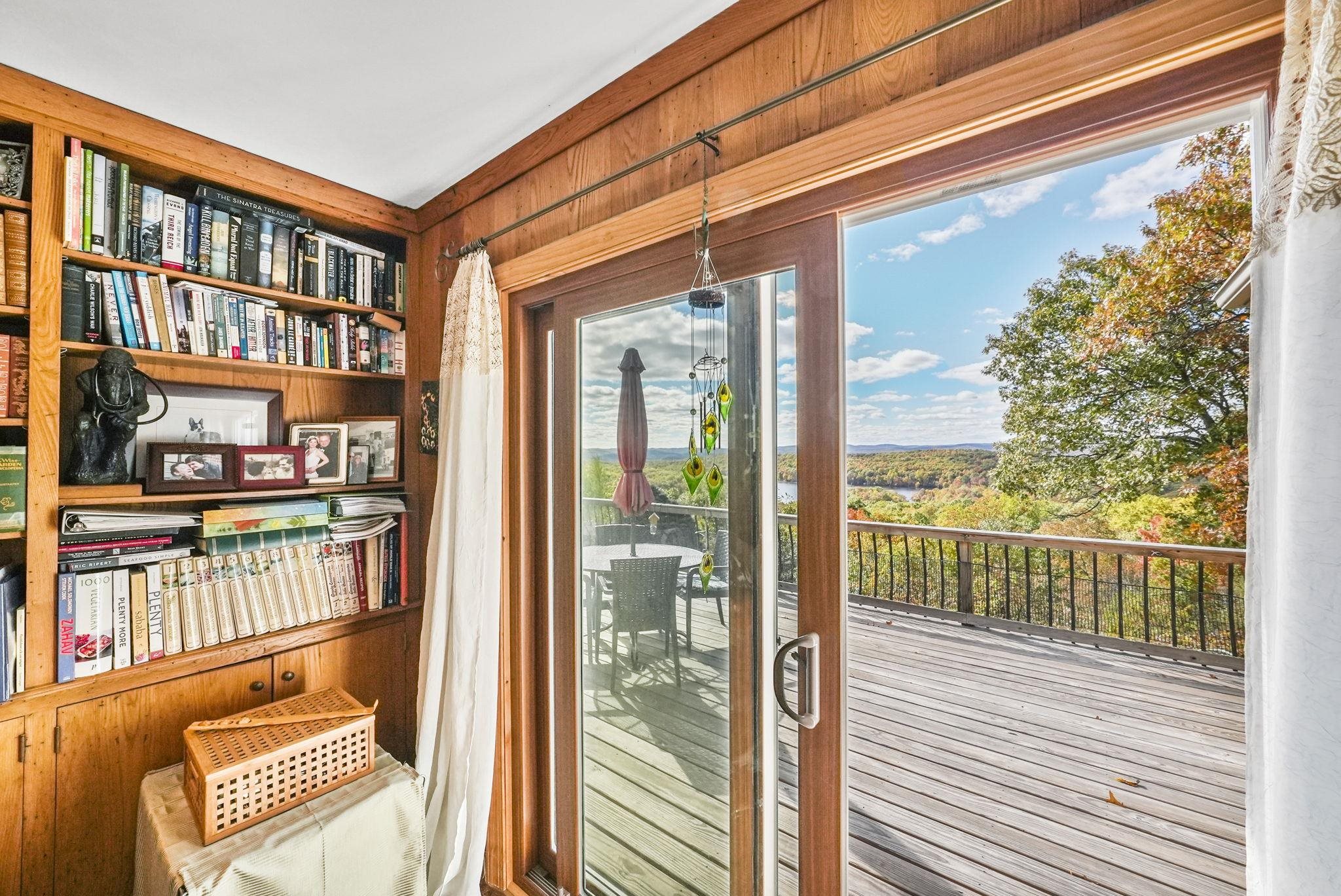 5 Rye Cliff Road Oakland, NJ 07436 - Photo 12 of 49 Gallery Image 12