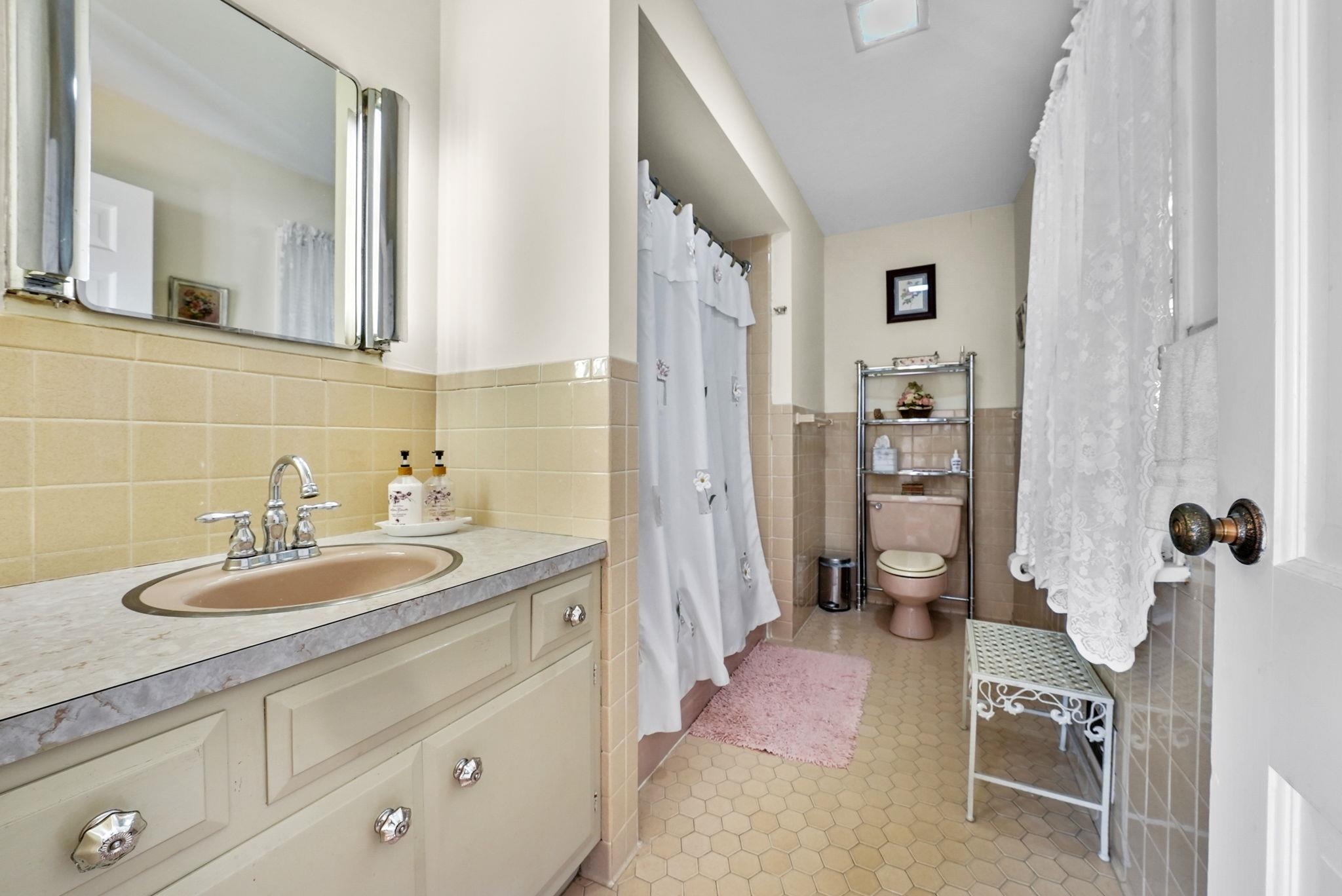 5 Rye Cliff Road Oakland, NJ 07436 - Photo 27 of 49 Gallery Image 27