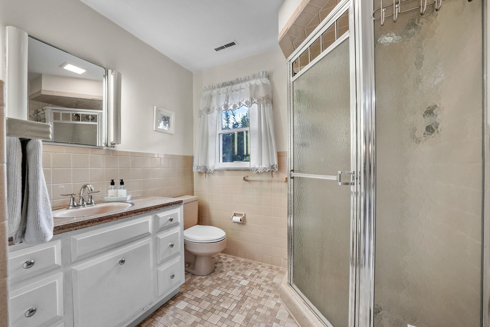 5 Rye Cliff Road Oakland, NJ 07436 - Photo 35 of 49 Gallery Image 35