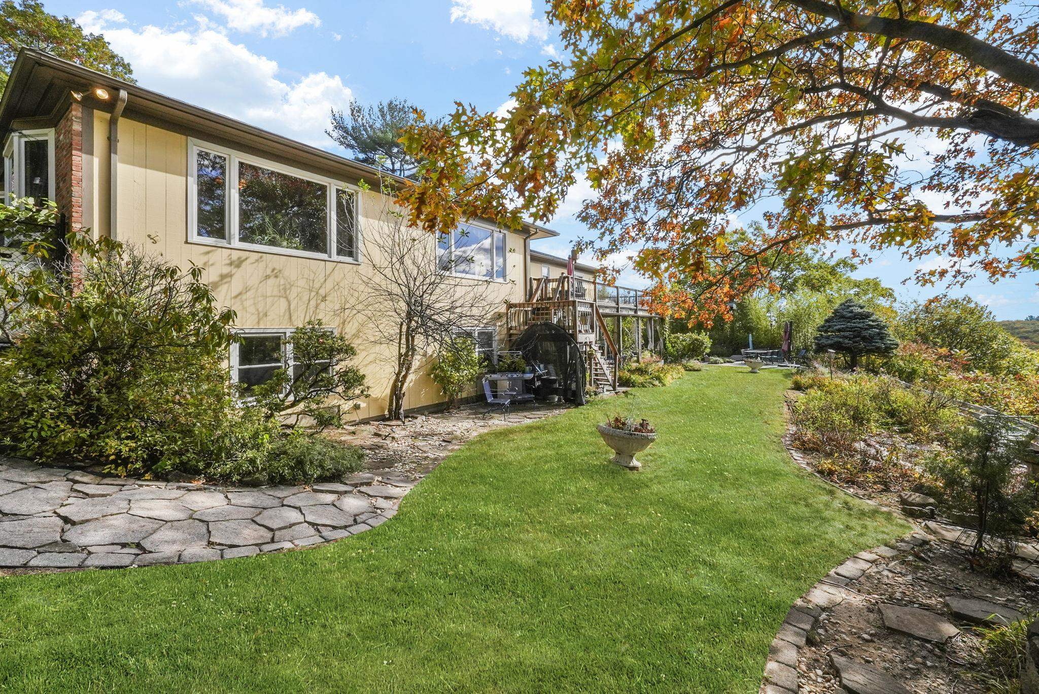5 Rye Cliff Road Oakland, NJ 07436 - Photo 41 of 49 Gallery Image 41
